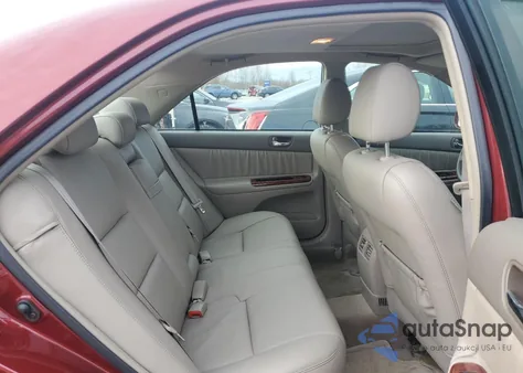 2006 Toyota Camry Le z USA, uszkodzony, nr VIN 4T1BF30K26U113455